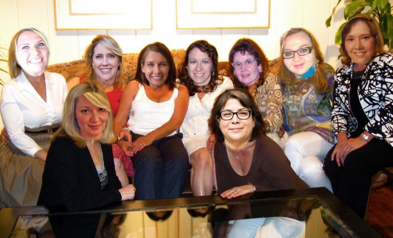 AlondraTapatio's tweet photo. Our book club meetings are always a blast, señoritas! Can't wait to see all my chicas again! #SoccerMom4Life! https://t.co/muNww7uu0G