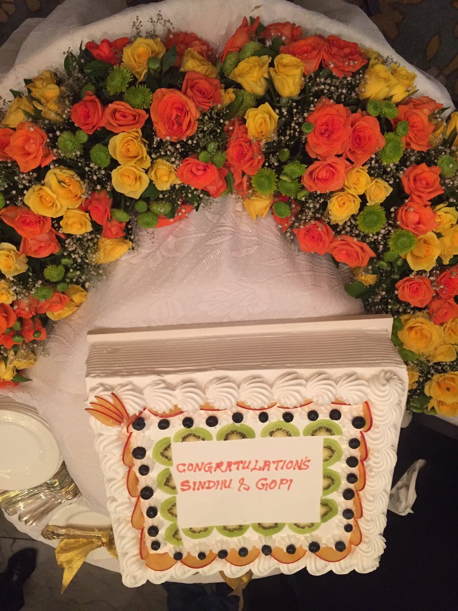 What an amazing inspiring proud evening. Thank u <a href="/Pvsindhu1/">Pvsindhu</a> <a href="/OGQ_India/">OGQ</a>