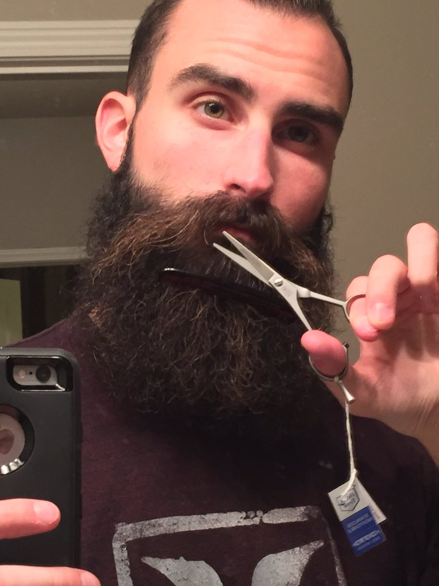 Ohhh you know just trimmer the #beard with the @TheBeardBaron1 #dovosolingen scissors #Germany