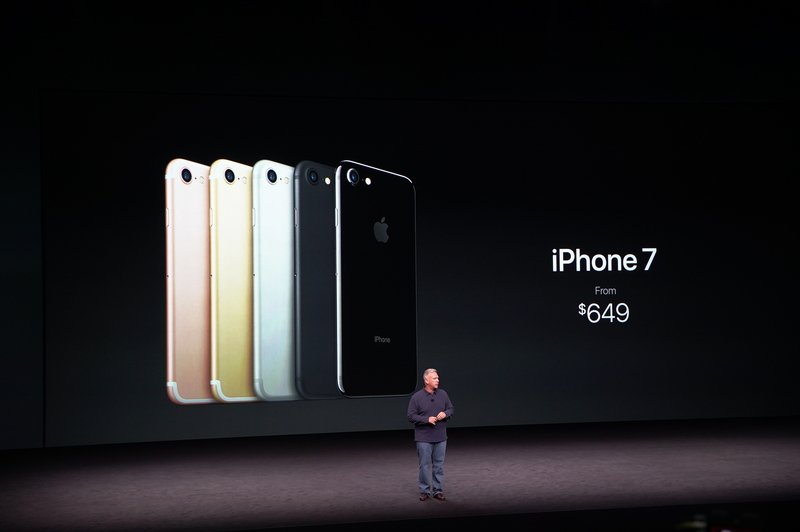 cplpro227's tweet photo. Das iPhone 7 gibt es ab 649$! Ein fairer Preis für 32GB statt ursprünglich 16GB. https://t.co/3uRhmlepR2