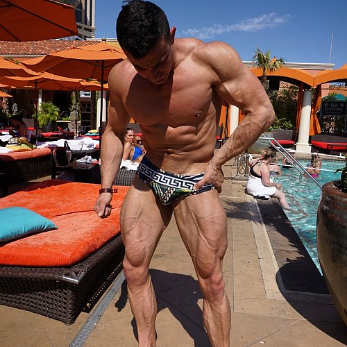 #Gay #MuscleCam Stacked Nerd Live! Jerk Off With Hugh! Now at https://t.co/zDbZsDyOz5! https://t.co/