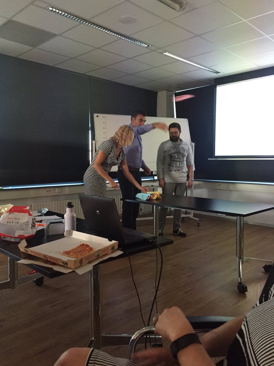 DearNova_DN's tweet image. Een toch geen LEGO #scrum workshop! Dank aan Luuk, André en Fake! #kennissessie #werkenbij #agile