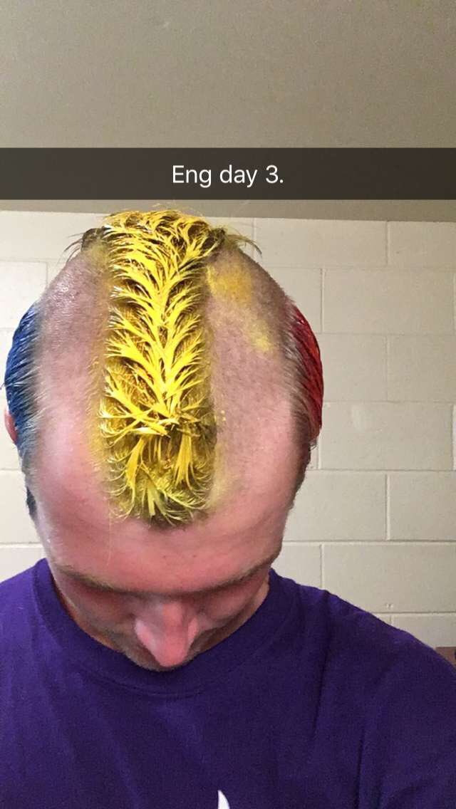 Nic_Fanning's tweet photo. @Emoff_13 mans gotta do what a man does https://t.co/yN4pDJFyQO