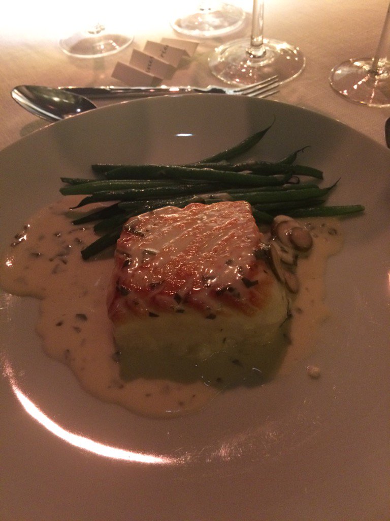 VVFriedman's tweet photo. Main course at Tom Ford dinner. Now waiting for show. https://t.co/PTPKwm1mSN