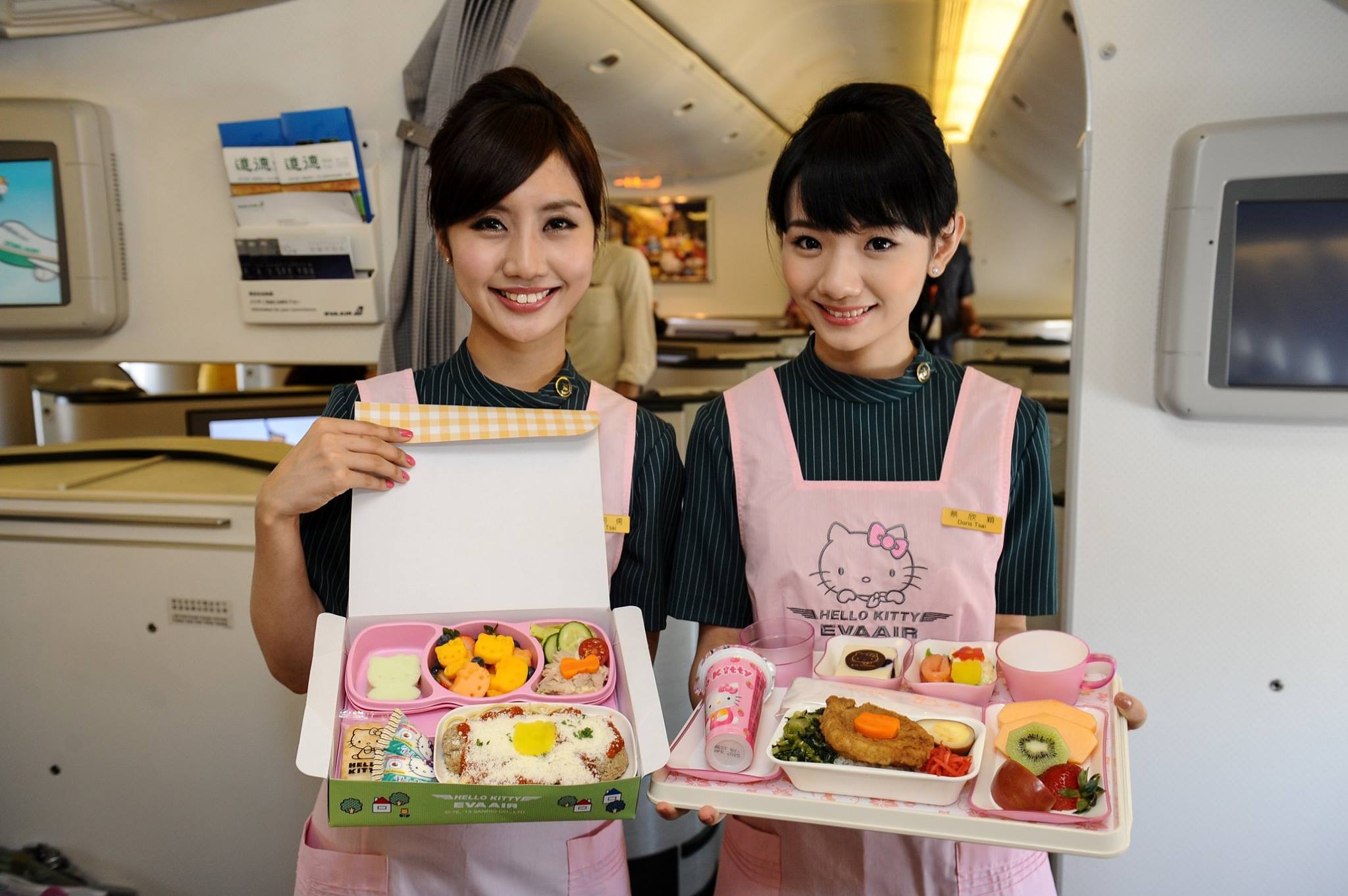 Uzivatel エバー航空 Na Twitteru エバー航空 Ca 客室乗務員