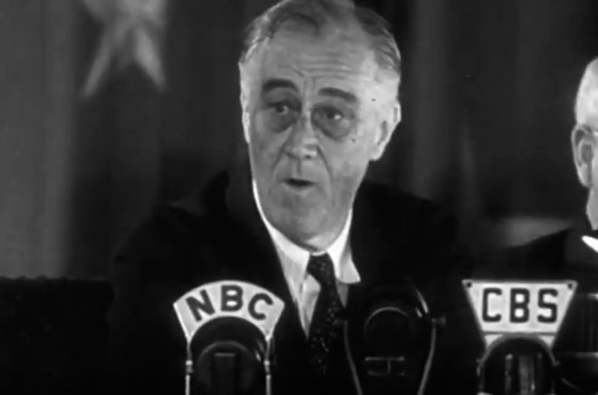 ANYKnowVideo's tweet photo. FDR at the end of Prohibition: "What America needs now is a drink." #AndNowYouKnow #NationalBeerLoversDay https://t.co/TKMM4n6V6n