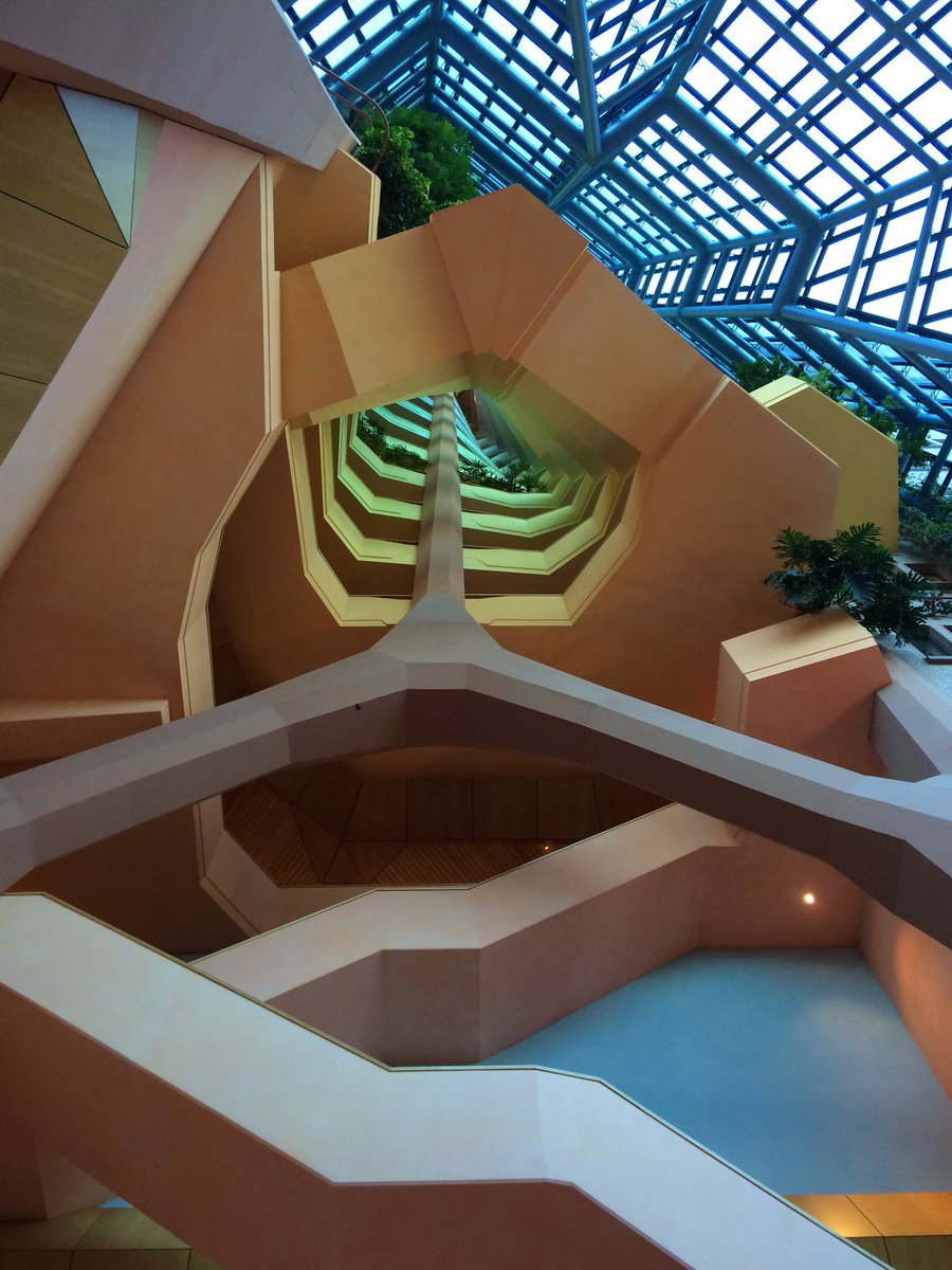 Vandaag DirectieRaad in indrukwekkend gebouw Gasunie Groningen. Weer stap verder in verandertraject NVWA.