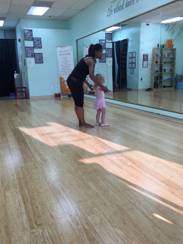 ACCENTDancers's tweet photo. Check out this photo from Jennifer Download @getflok to #JoinTheClub: https://t.co/BtWS3fIxgd https://t.co/tXscXhlqrh