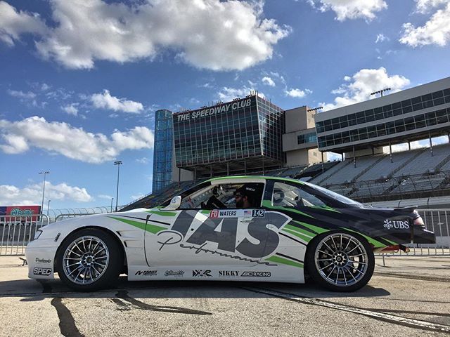 MastMotorsports's tweet photo. Made it! #FDTX #iasperformance #s14 #kouki #ls7 #fd #formuladrift #pro2 #mastmotorsports #frozenrotors #bcracing #si https://t.co/iXjVGNnY54