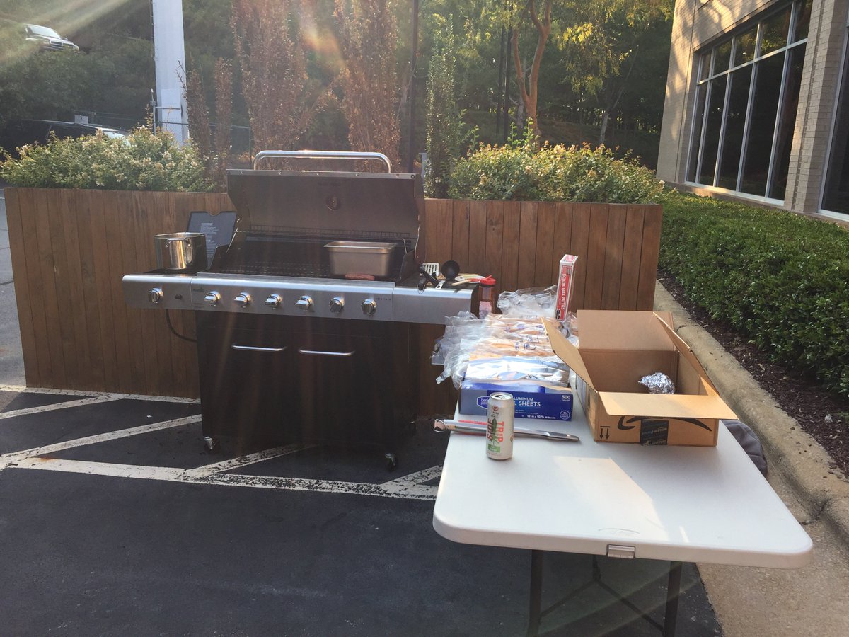 trianglejs's tweet image. Jump Start into the Aurelia Framework is tonight!  Food and prizes courtesy of @TheSelectGroup