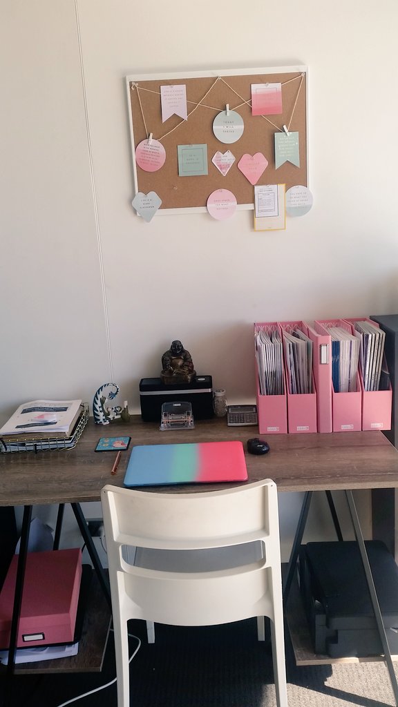 We've been busy bees lately 
m.facebook.com/story.php?stor… #studylife #weddingplanner #goldcoast #bigthingstocome