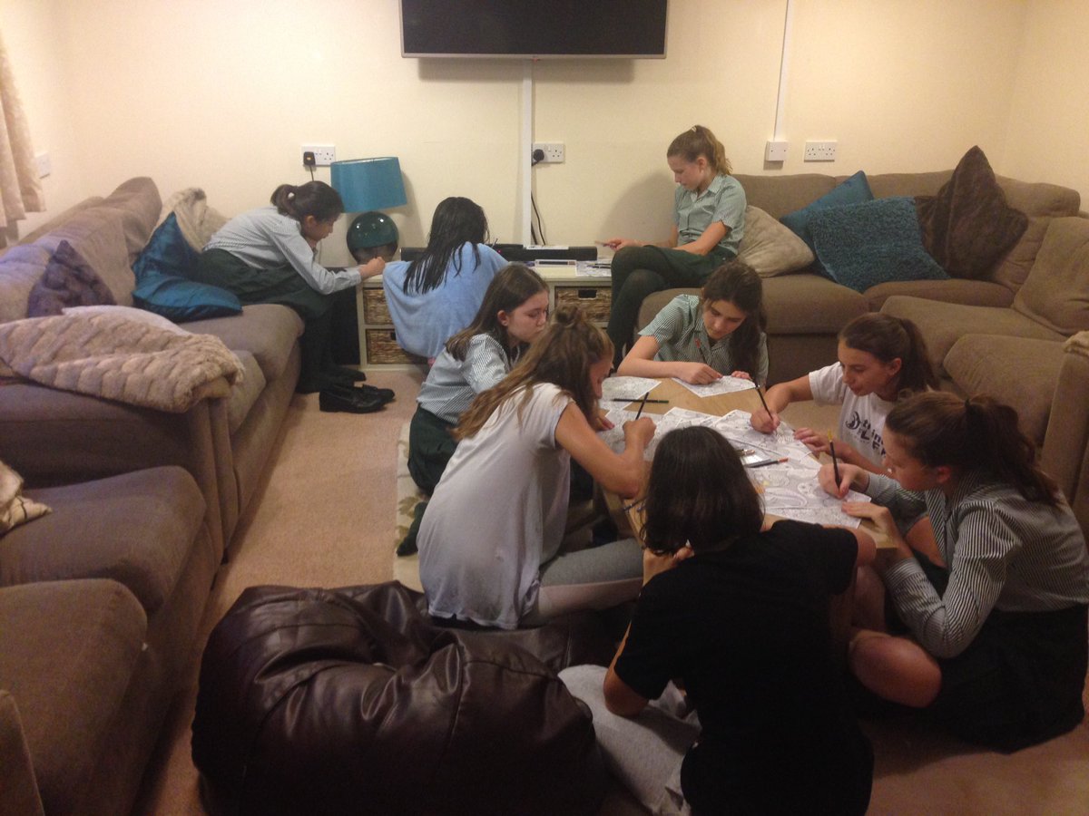 DowneHouseAGN's tweet photo. The AGN evening activity programme kicked off tonight with a spot of colouring #wellbeing #inhousefun @DowneHouse1 https://t.co/1TDU3BT8TE