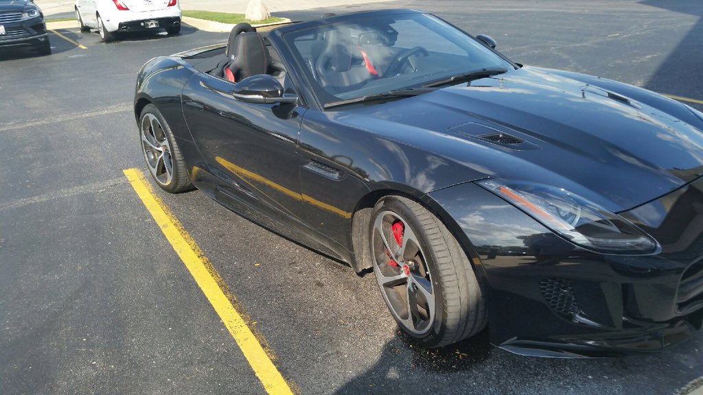 bfm1313's tweet photo. My dad's friend just bought this! ๐๐ #goals #JagFType https://t.co/6zPKOB9YQI