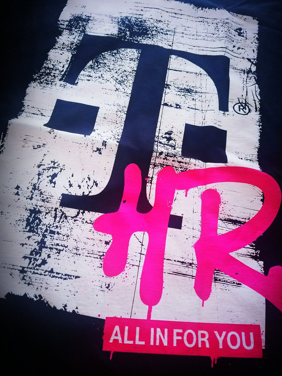 librastar917's tweet photo. #HRNinjas #BeMagenta #HRCanBeCoolToo @JoyIMunoz @Tashi_P27 @jlichty @JennPaz11 @Alvalaj @lmj4639382 https://t.co/F0KQbAHNic