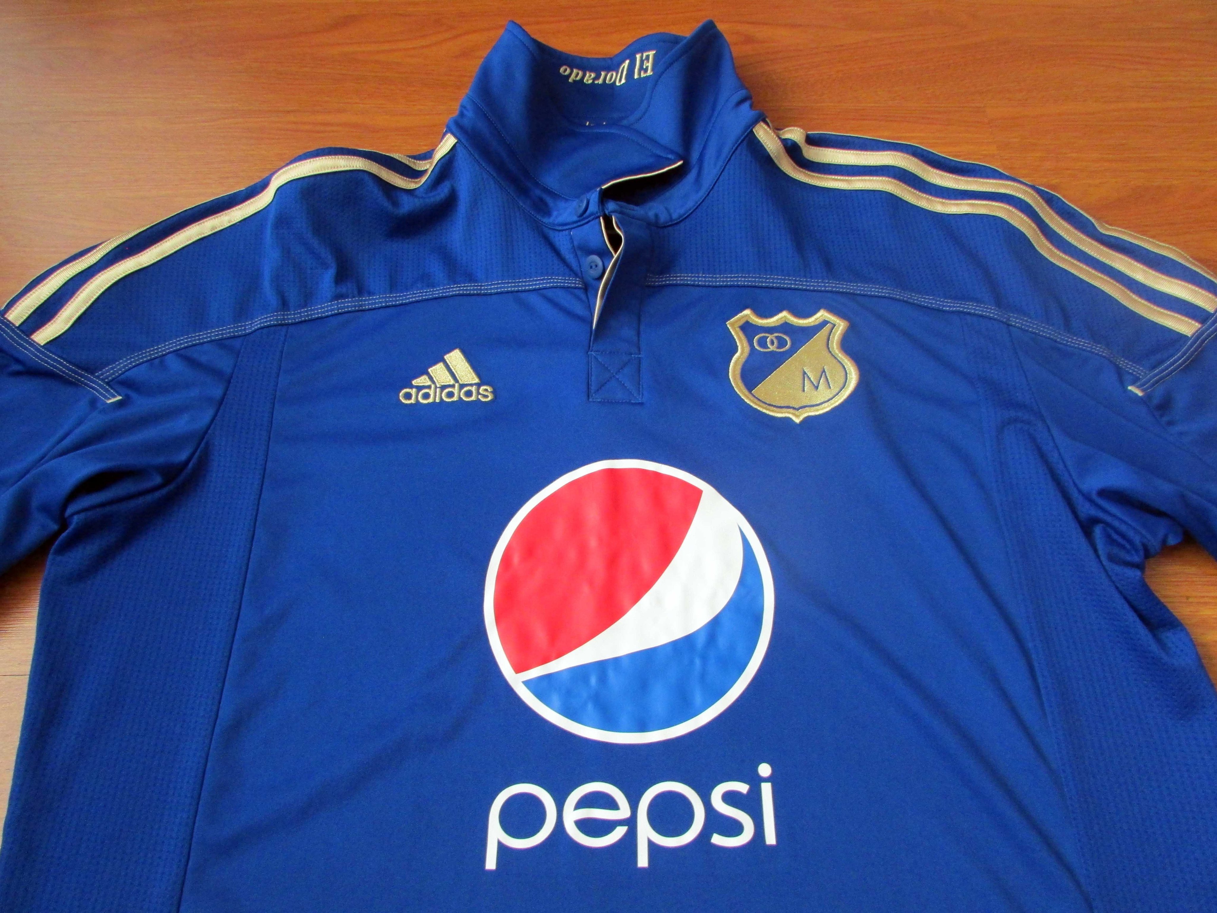 Camisetas de Millos on X A la venta camiseta de Millonarios adidas del ano 2011 el dorado talla L estado 10 de 10. INFO POR DM. https t 2yaixq0TTs X