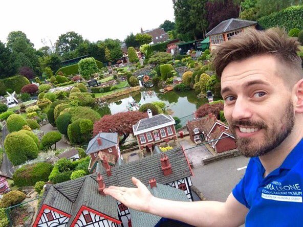 MrTimDunn's tweet image. This Saturday, 10am. Here on Twitter.
I'm doing a live #Periscope  tour of @Bekonscot #modelvillage #ControlledFun