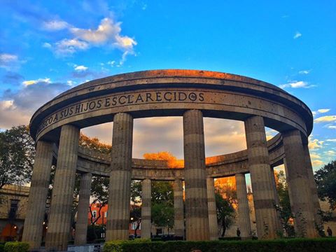 Ese sentimiento que nos provocan los atardeceres en #Guadalajara 💛
