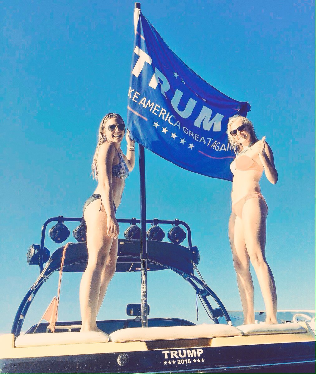 SocialiteFIT's tweet photo. We're Backing The Winner #DonaldTrump ✌🏻️👍🏻 #TrumpPence16 #ImWithHer NOT! #CommanderInChiefForum #TrumpsArmy #MAGA https://t.co/VC5O9ctN1k