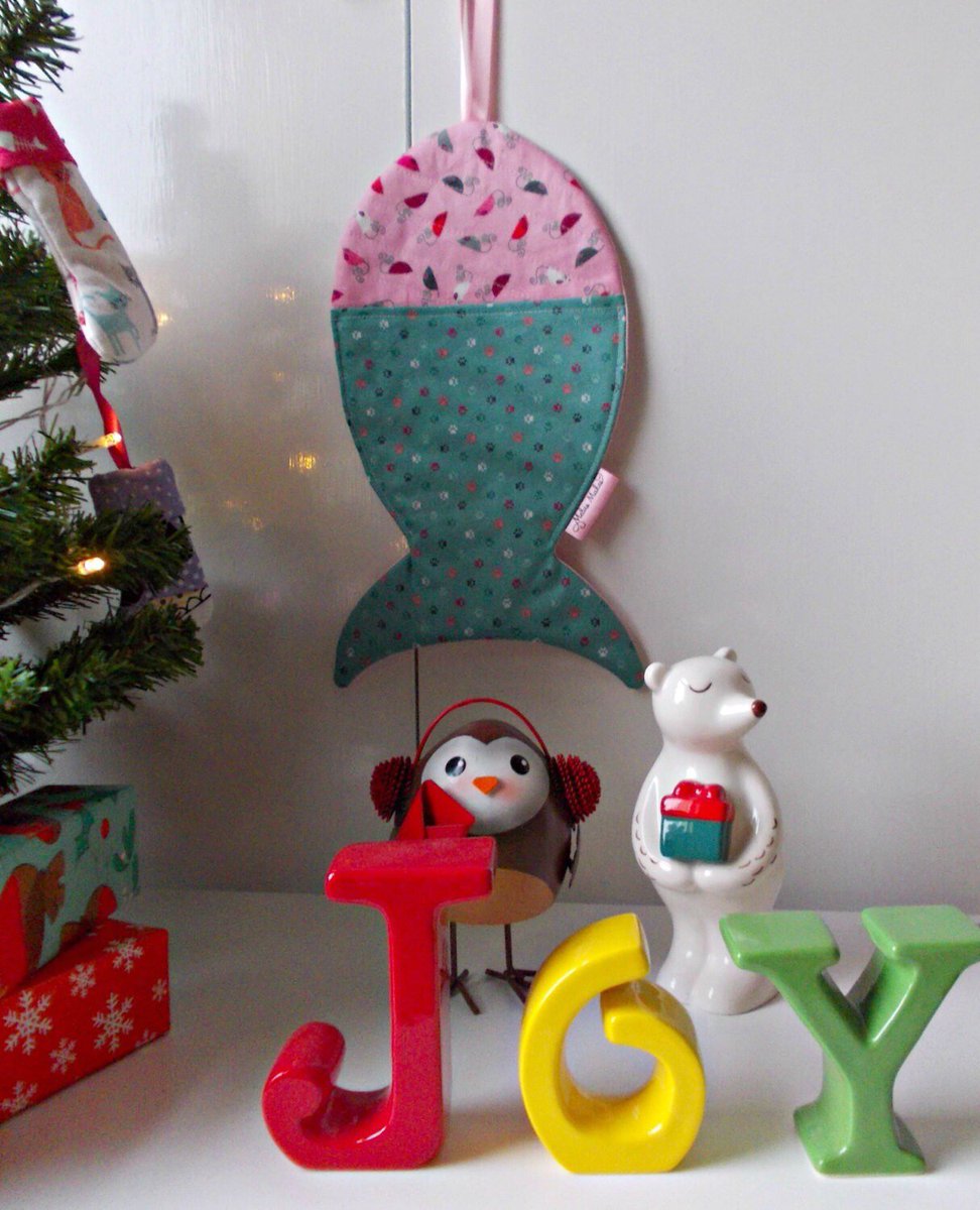 MelvisMakes's tweet photo. Cat Paw Stocking, Pink Kitten Christmas Stocking, Quilted Fish Stocking,… https://t.co/9mczAZGglG #Etsy #CatStocking https://t.co/0nyOoApERY