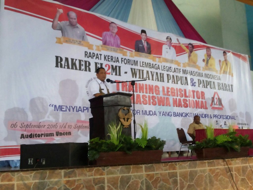 1. Kepala BNN menjelaskan Narkotika adalah masalah serius, "saya berusaha men.... tmi.me/1ffEu8