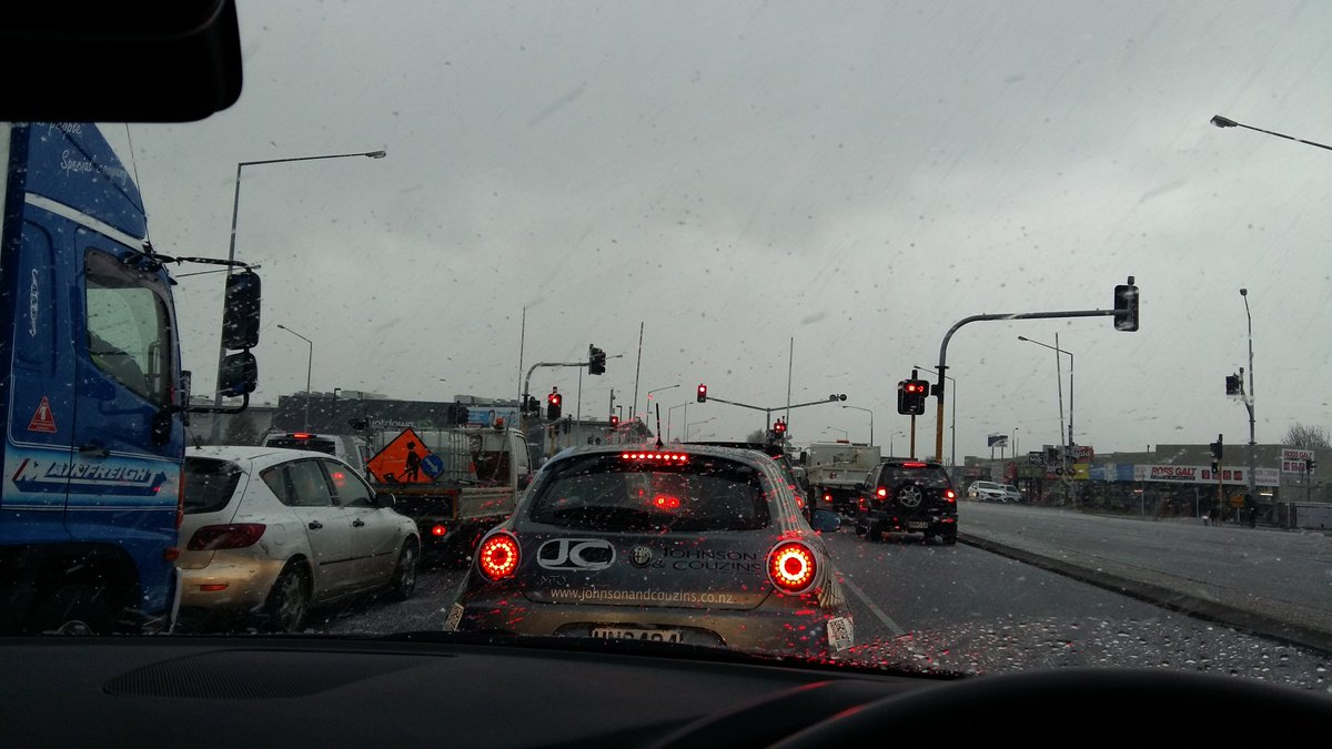 michelle_d_sim's tweet photo. Unseasonable hailstorm on the way to work today - Mr 2 thought it was most exciting ๐
#chchweather #springapparently https://t.co/crl3qeKkoh