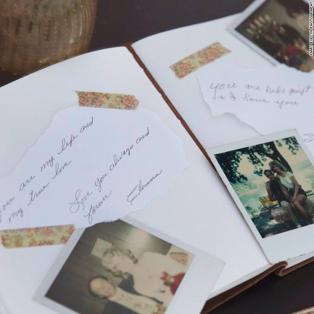 CNN's tweet photo. This couple's 'Notebook'-inspired photos are a testament to 57 years of true love https://t.co/OOcE1sWuAT https://t.co/jXNA5A14Je