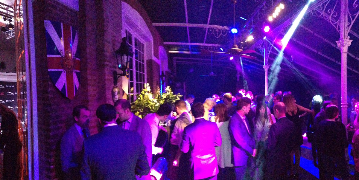 Motor1Argentina's tweet photo. #EstoPasaAhora
Club Lowlands, presentación y Focus Group de Autoblog con el Jaguar XE.
Más: https://t.co/GTEovpT4ZW https://t.co/esN8zAObF7