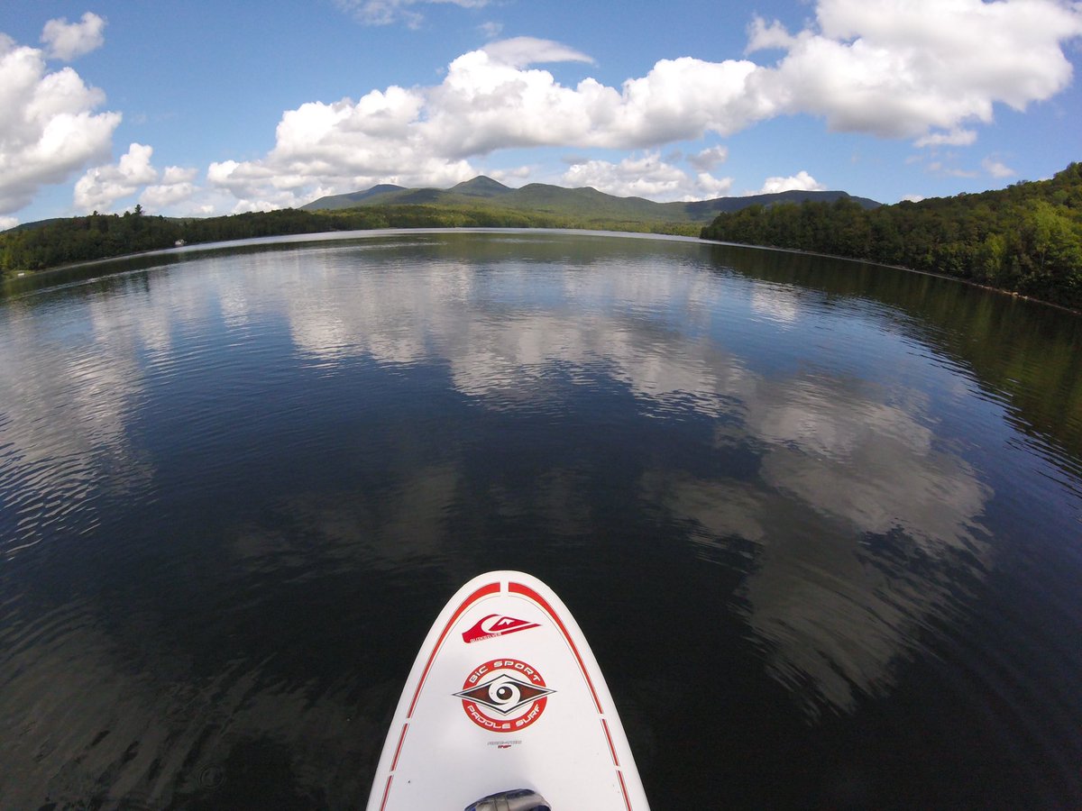JeffLAlexander's tweet photo. Great day 2 #standuppaddle #chittenden #reservior #vermont #greenmountains #fall  @BICSUP @Quiksilver #GoPro #sup https://t.co/b98Fa8OrdO