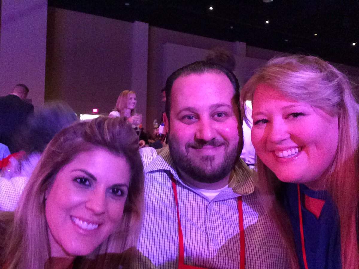 MhoangCVS's tweet photo. Celebrating our people #region65atRLC #paragoncelebration https://t.co/8j4a2hRXVM