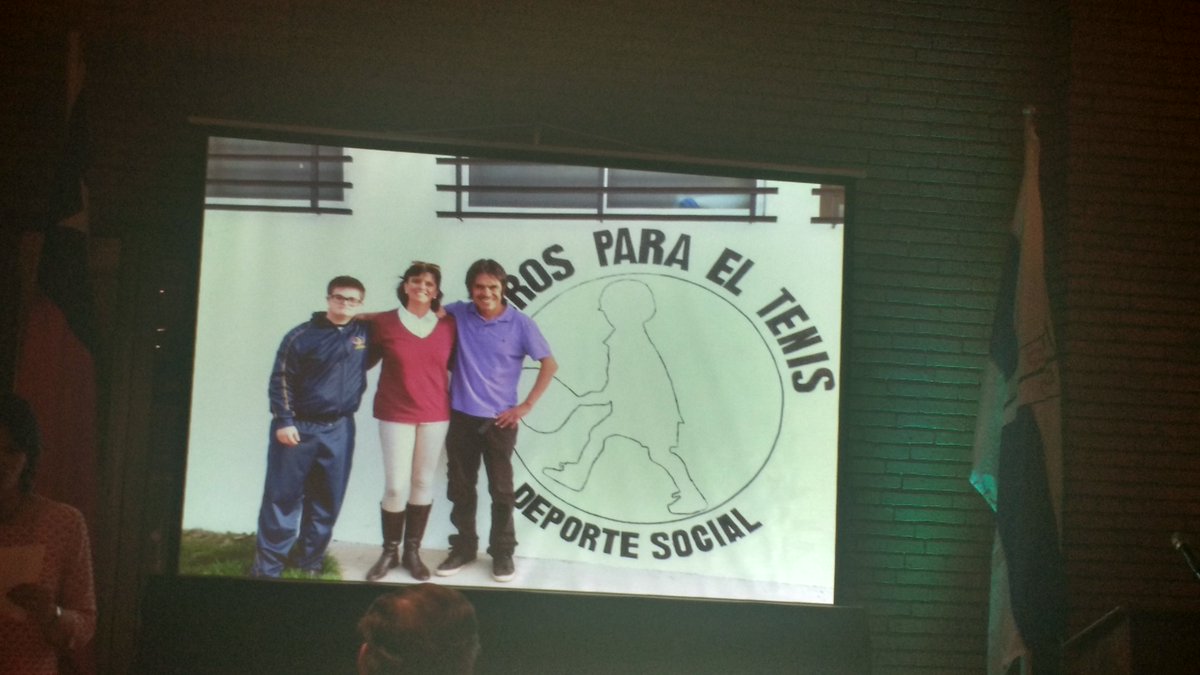macmirandatenis's tweet photo. Hoy en @mazdachile Junior UC les entregan reconocimiento a Rodrigo Tapia  y Richard de @escuela_fp  Más que merecido https://t.co/2URPL0mNZM