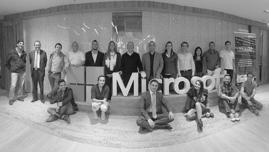 ml2j_'s tweet photo. Nuestros invitados de esta semana #Startups de @NXTPLabs Bienvenidos #BizSparkPlus #Azure @CatalinaGu @MSFTColombia https://t.co/yKhXr6TJuf