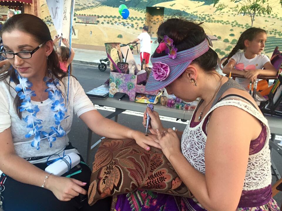 PleasantonDT's tweet image. Be sure to bring the little ones out to the kids zone on Saint Mary Street and Main! #1stWednesday #Street Party 🎉