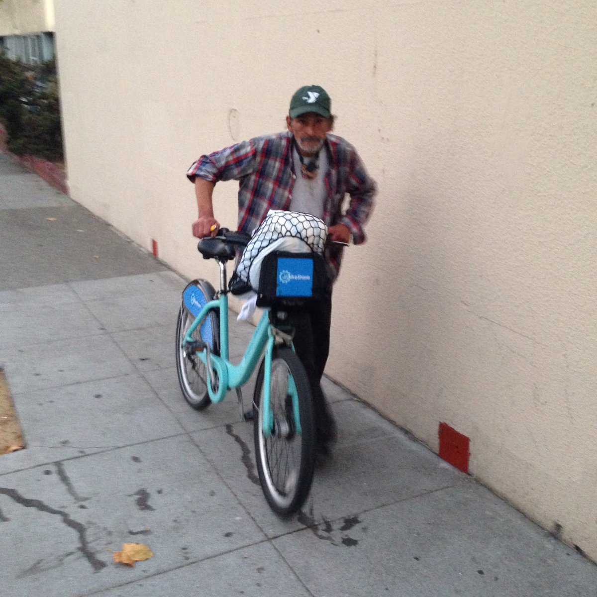 <a href="/SFPDBikeTheft/">SFPD Anti Bike Theft</a> <a href="/stolenbikessfo/">BikeIndex SF</a> these guys are breaking out the city bikes. I can show you where they stash them