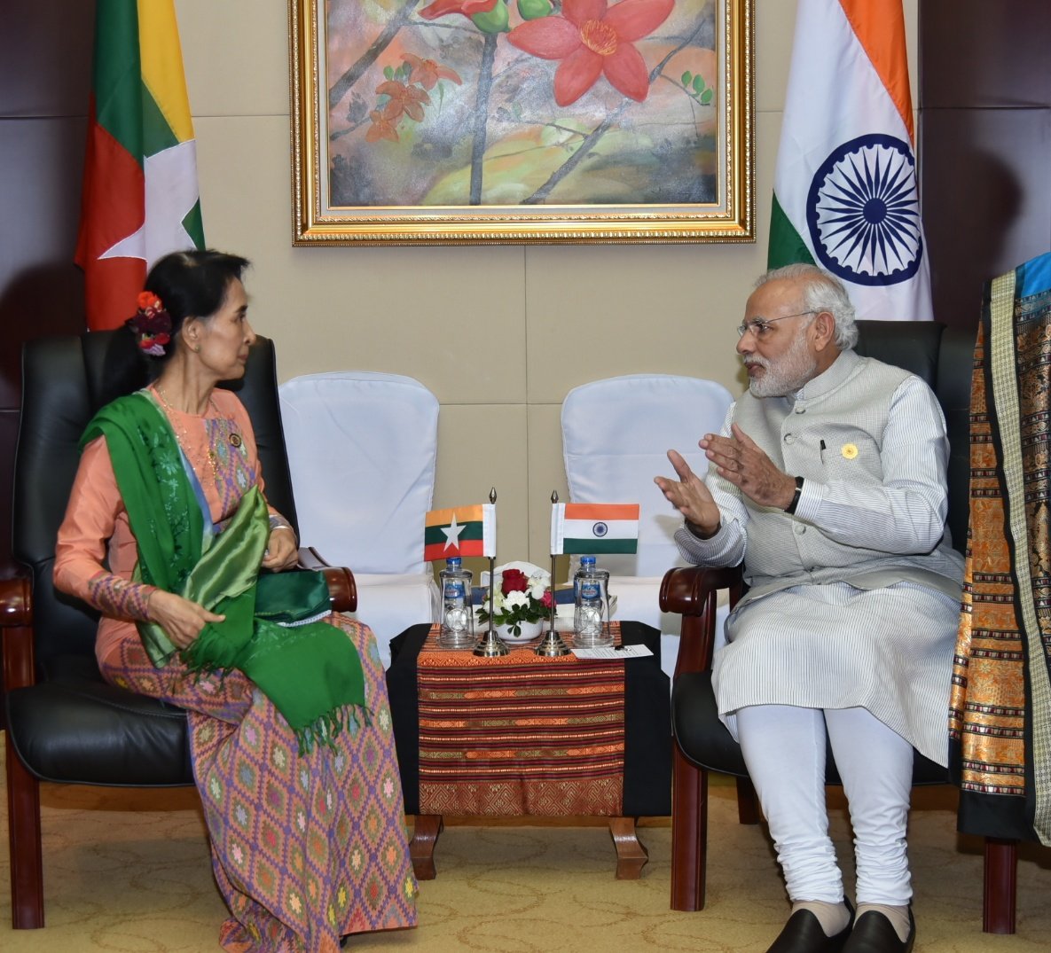 Narendra Modi holds bilateral talks with Suu Kyi, Geun-hye