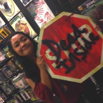 fakerunique's tweet image. me