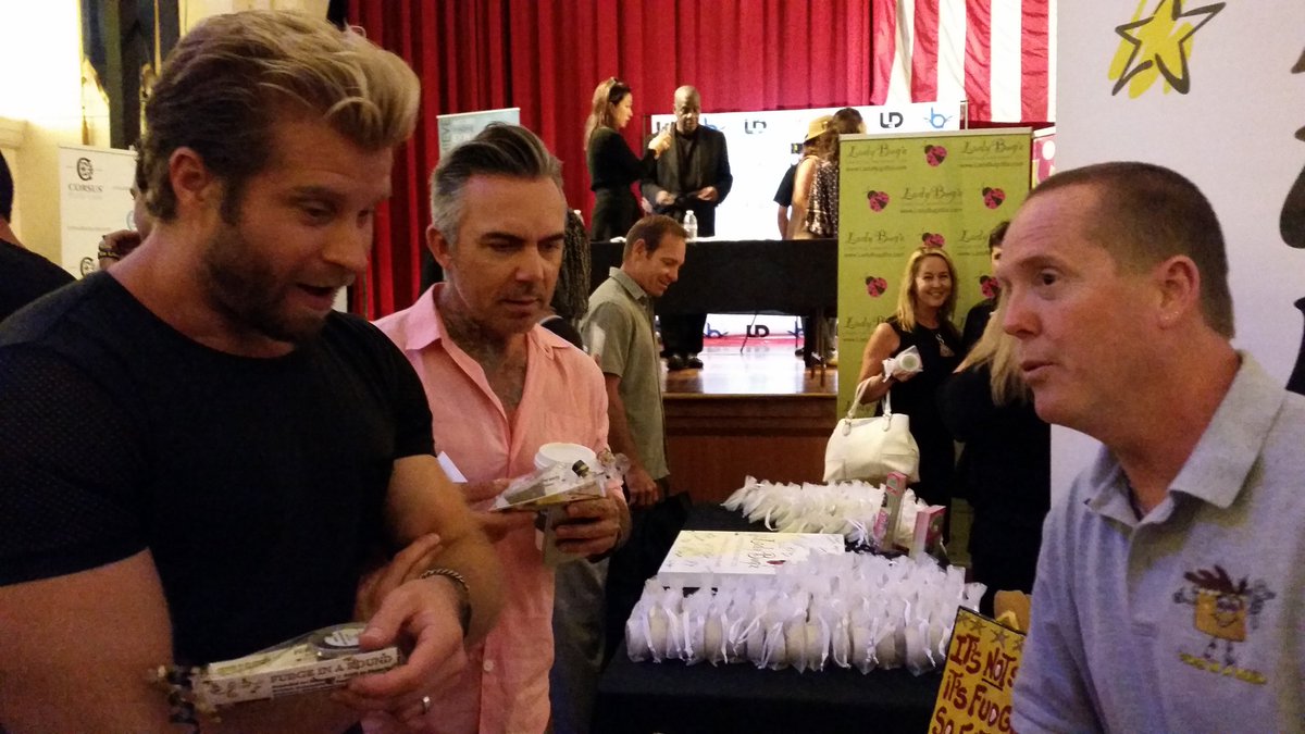 fudgeinaround's tweet photo. @BrandonLiberati Glad to have met you at a party for the Emmys. We know you LOVED our FUDGE! #Emmys2016 #Bravo #newlyweds #workoutsadrag https://t.co/JmIhVhXT6f