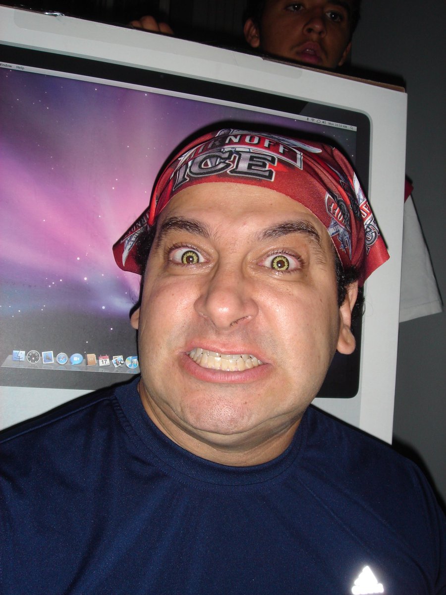 Twitmealright's tweet photo. TBT when I got my first Mac  hahahaha https://t.co/sEshJj487J