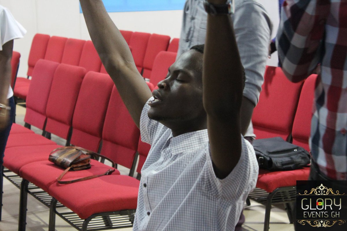 myfootprinttv's tweet photo. All Worshippers Prayer Conference 2016 #Worship
#awpc16 @GloryEventsgh
#throwbackthursday w/ #GEGH
#GEGHmemories #myfootprinttv #here2bless https://t.co/aVRNjvaRfo