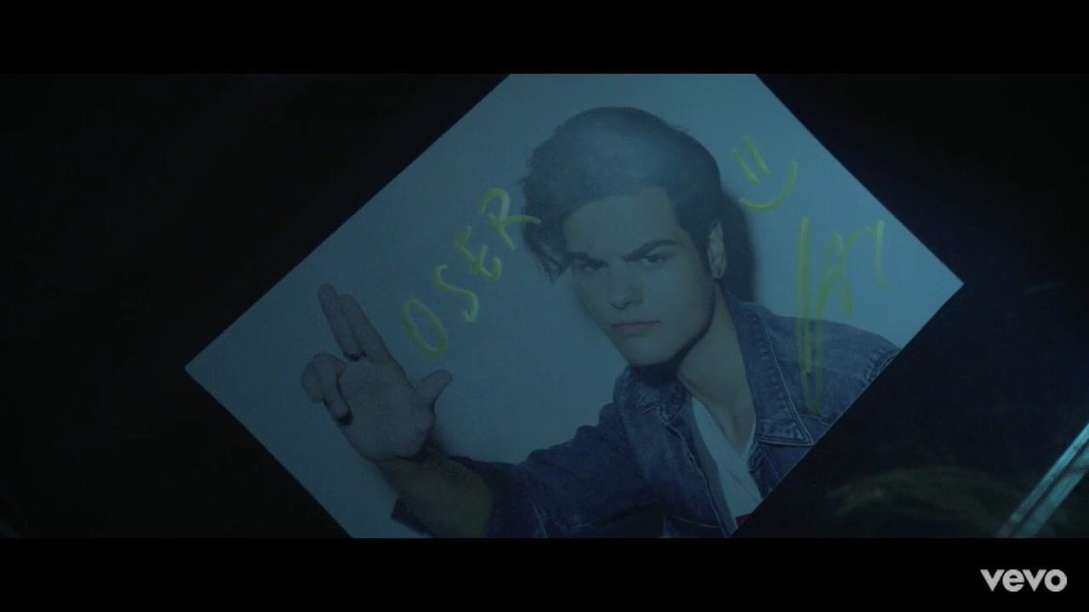 AbrahamMateoCol's tweet photo. ¡Un gran trabajo sin duda!
Cada vez nos sorprendes más! ¡No puede estar mejor! 🔥🕴
@AbrahamMateoMus @laliespos FELICIDADES!🎉 #Mueve https://t.co/YUXsr5Se6C