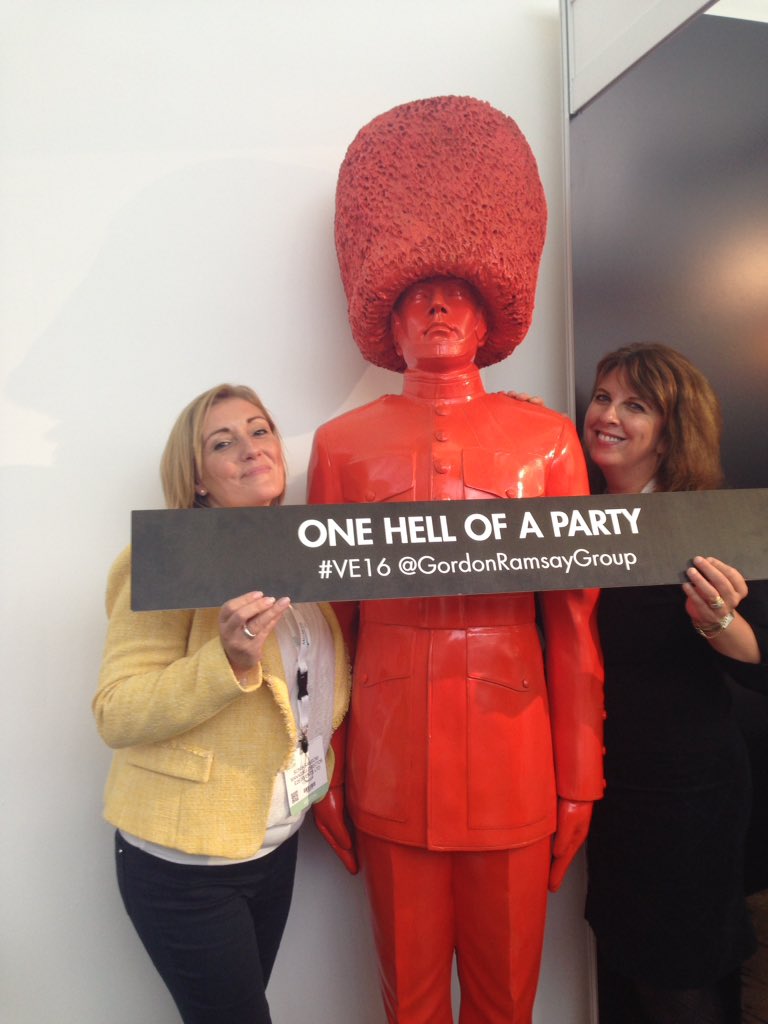 e2eevents's tweet photo. @gordonramseygroup #ve26 #man on fire #eventprofs https://t.co/1h8lVYntYT