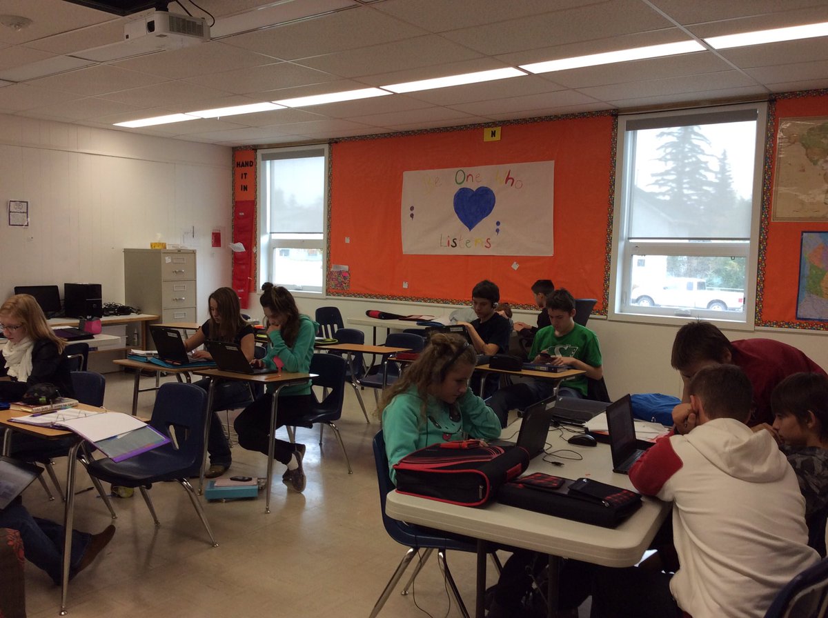 MissSmithRoom13's tweet image. #GeniusHour with 8s so far includes #LearningNewLanguages, #SportsResearch, #Woodshop, #CoyoteCalls, and so much more! #Engaged