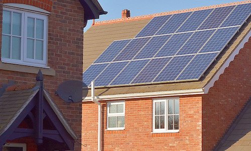 carbonreports's tweet image. #Renewable #Green Solar Rooftop Revolution Suffering in US on Utility Pushback renewableenergyworld.com/articles/2016/… #solarpowe…