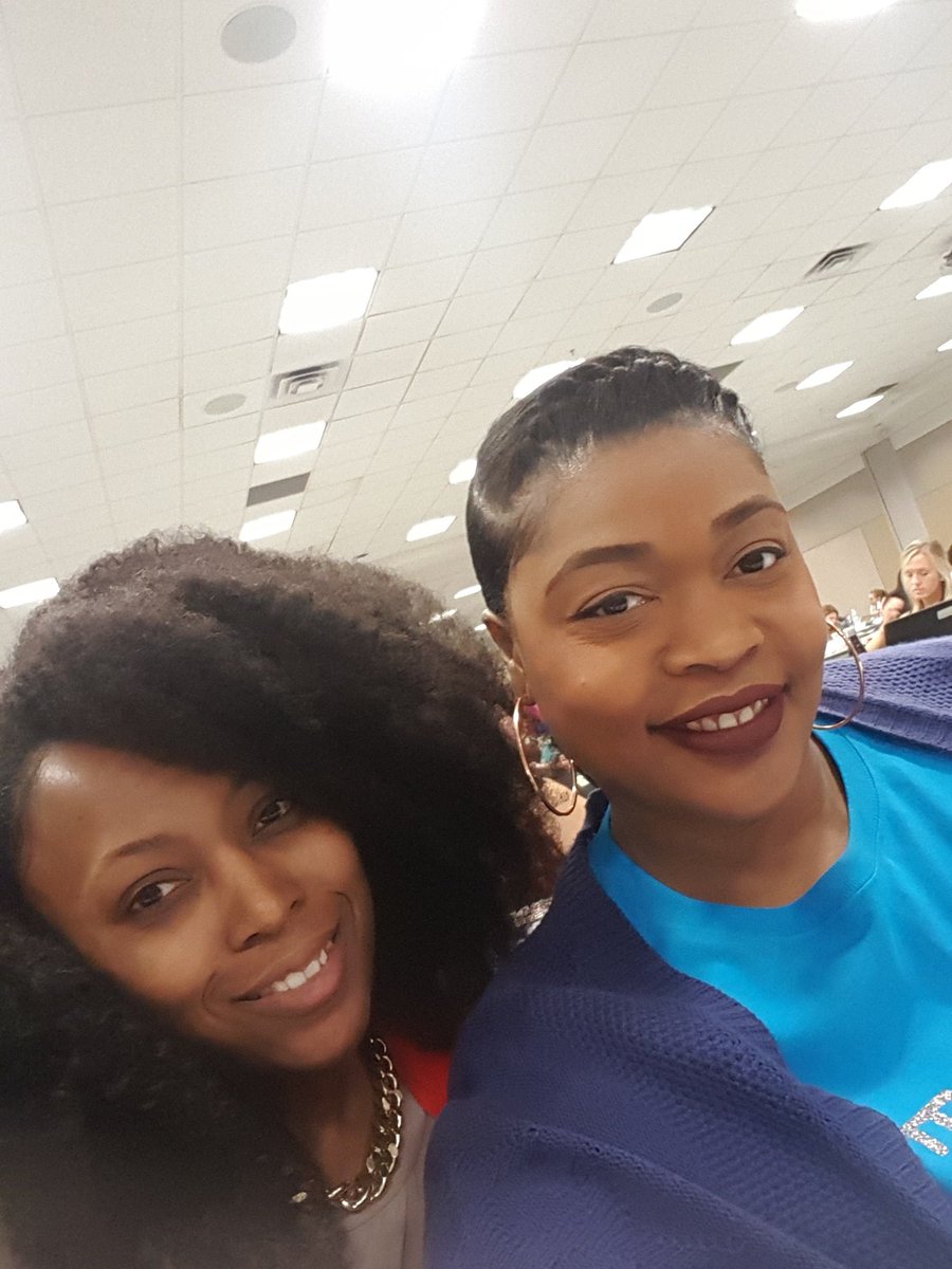 LaKiaLeo78's tweet image. Me and work boo @taliapres #welearning #HCDETLC