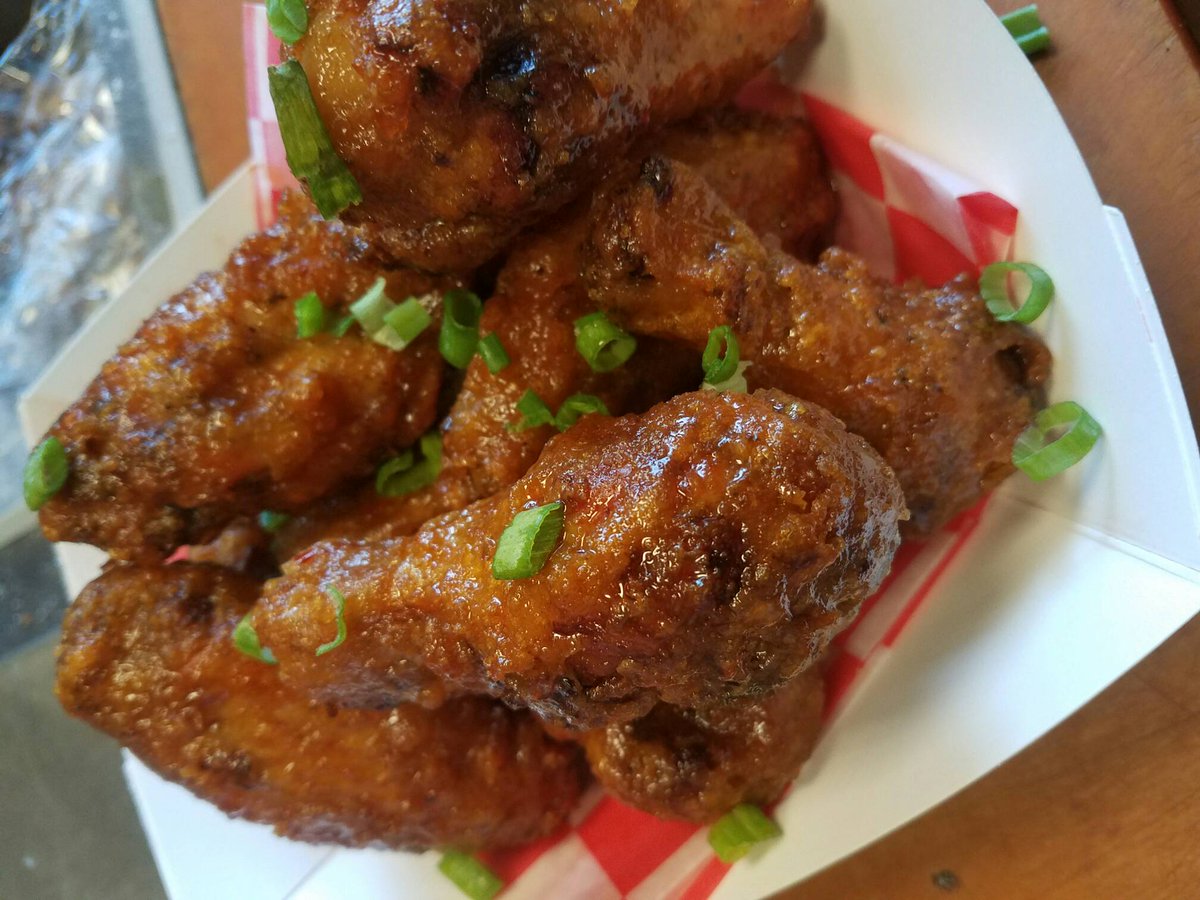 DamnGoodChicken's tweet photo. If you like our Korean Fried Nuggets, you'll love our Korean Fried Chicken Wings! Today's special! https://t.co/tLUVZrLLeq