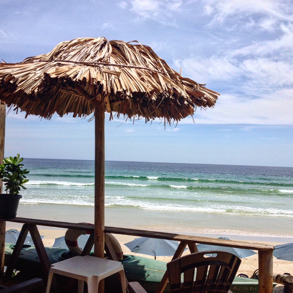 GuacucoSurfMgta's tweet photo. Una vista para relajarse y llenarse de energías positivas
#hermos #playa #beach #sun #nature #instagood #azulperfecto https://t.co/zD78oTUNzz