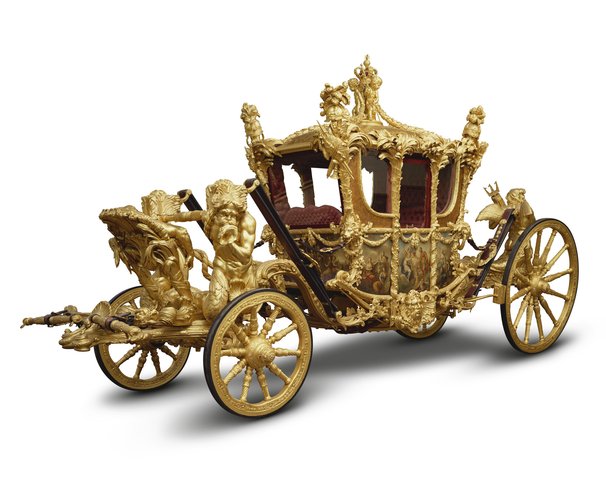 AlmanachGotha's tweet photo. The gilded eight horse-drawn #StateCoach. Designed by #WilliamChambers (1723-96) and made by the #coachmaker #SamuelButler. https://t.co/tQQqDJJq0a