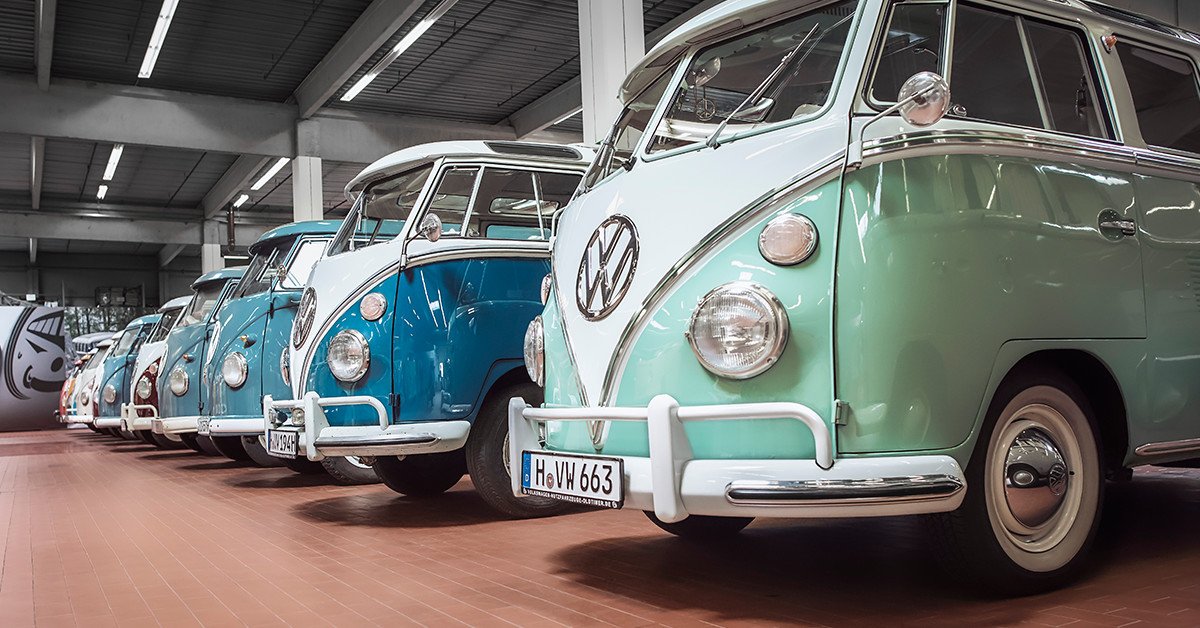 VWcanada's tweet image. These mechanics restore classic campervans back to life. See how they do it. bit.ly/2cFVQsp