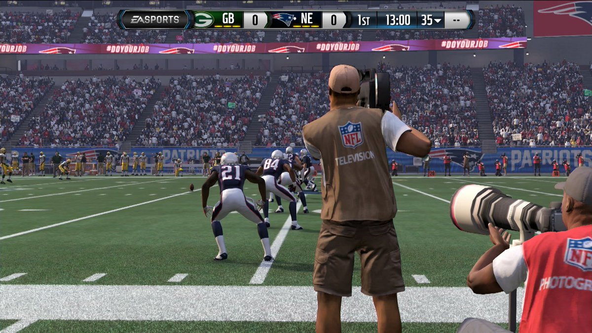 CBSGameChangers's tweet photo. Cinematographers work to capture the feel and movement of the different camera angles used in real @NFL games for @EAMaddenNFL '16! https://t.co/RBuFZQly8w
