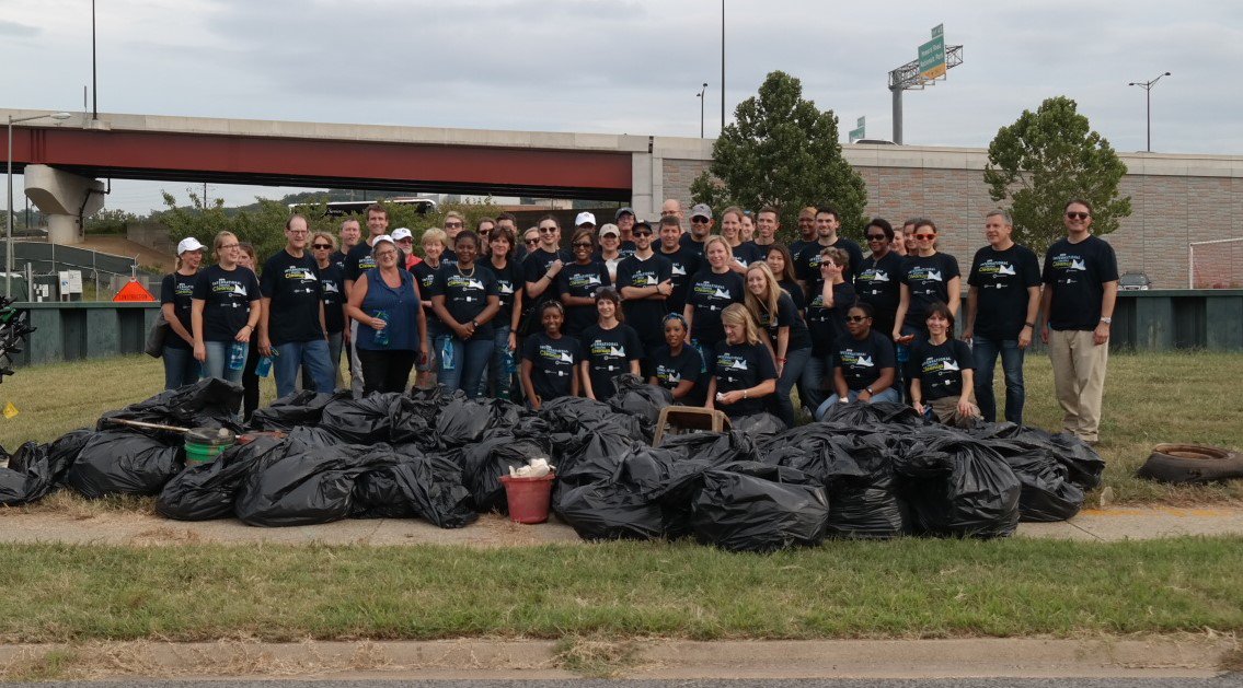 AmChemistry's tweet photo. Its a wrap on our Anacostia River #2016cleanup event w/ @SPI_4_Plastics! Looking frwrd 2 hearing how many lbs of litter we recovered. https://t.co/XcHj4fbZyo