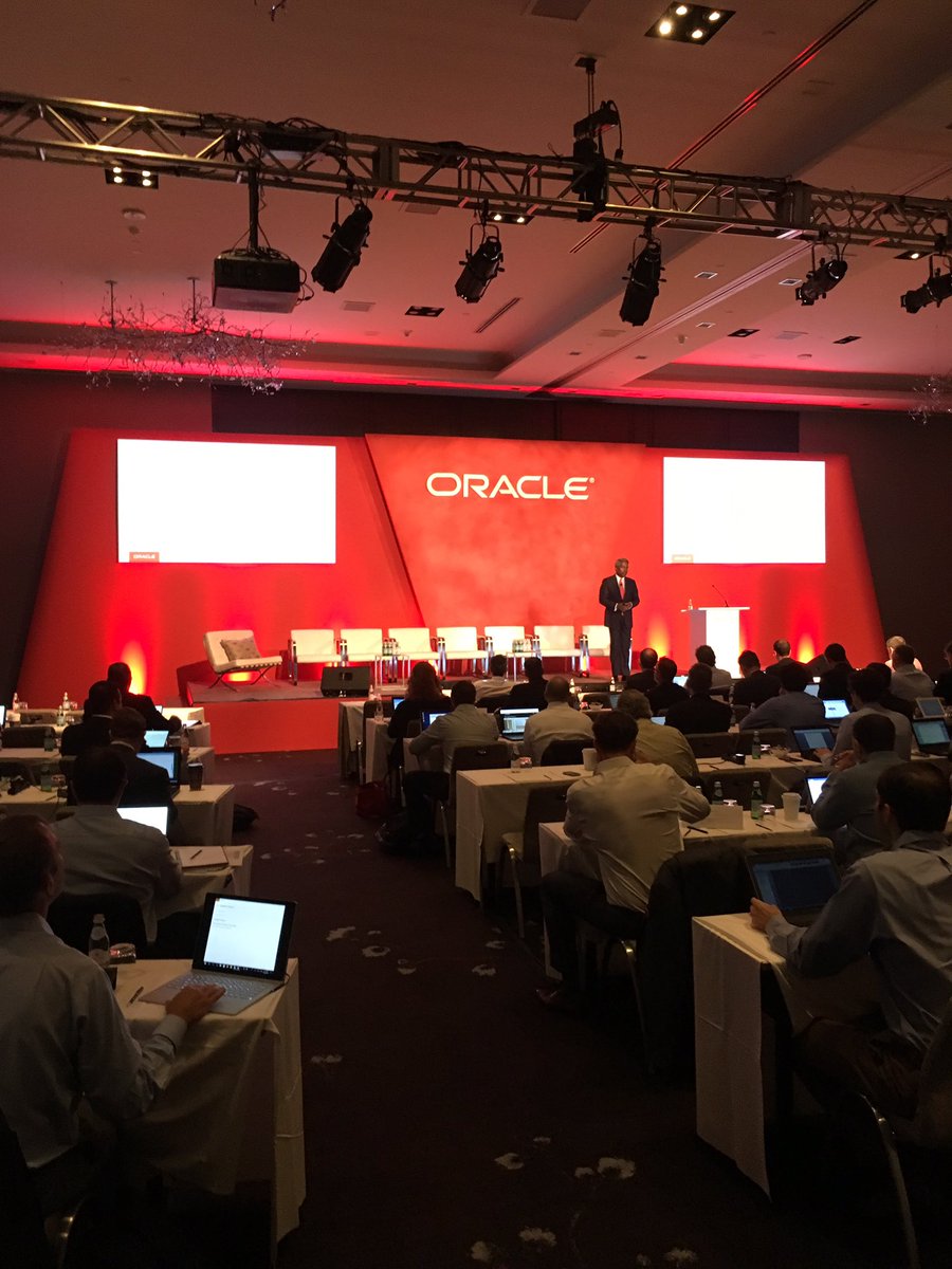 RobHelmke2's tweet photo. Kicking off the Oracle Financial Analyst meeting at the St. Regis with Thomas Kurian! #oow2016 https://t.co/O3sGTww2J7